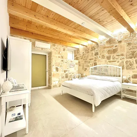 Bed & Breakfast Amurusa Noto